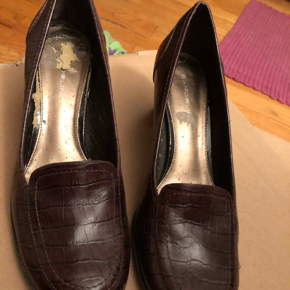 Brown crocodile Bandolino heels